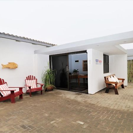 Tiende Laan Bed & Breakfast And Self-Catering Walvis Bay Kültér fotó
