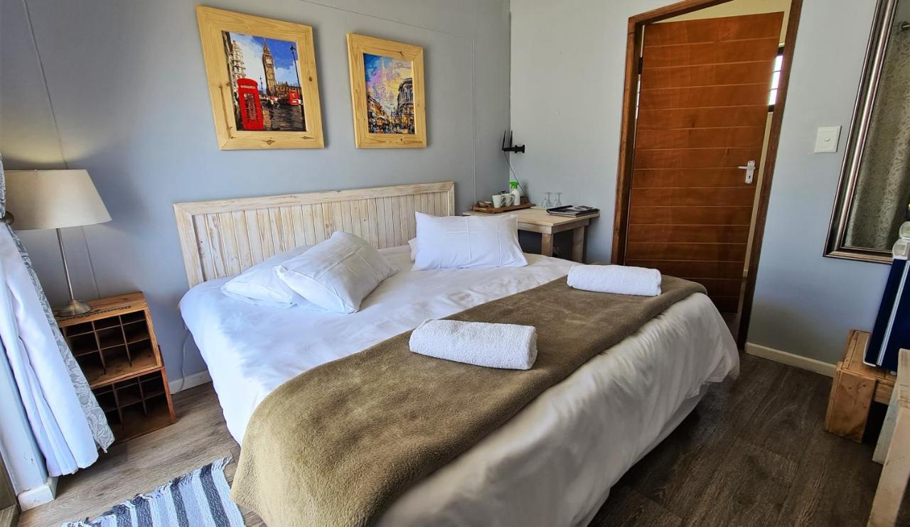 Tiende Laan Bed & Breakfast And Self-Catering Walvis Bay Kültér fotó
