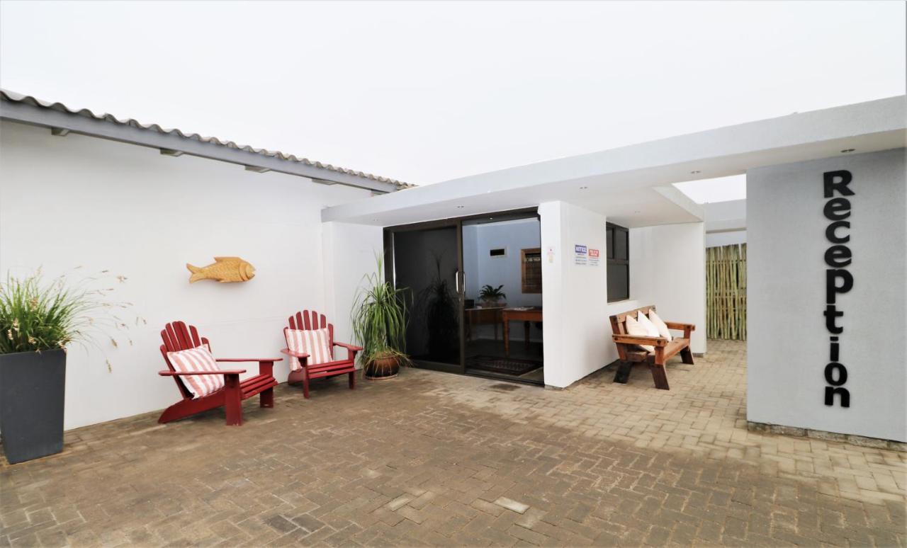 Tiende Laan Bed & Breakfast And Self-Catering Walvis Bay Kültér fotó